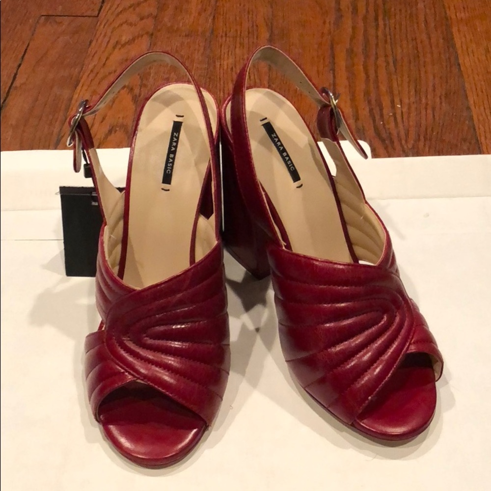 Leather sandals